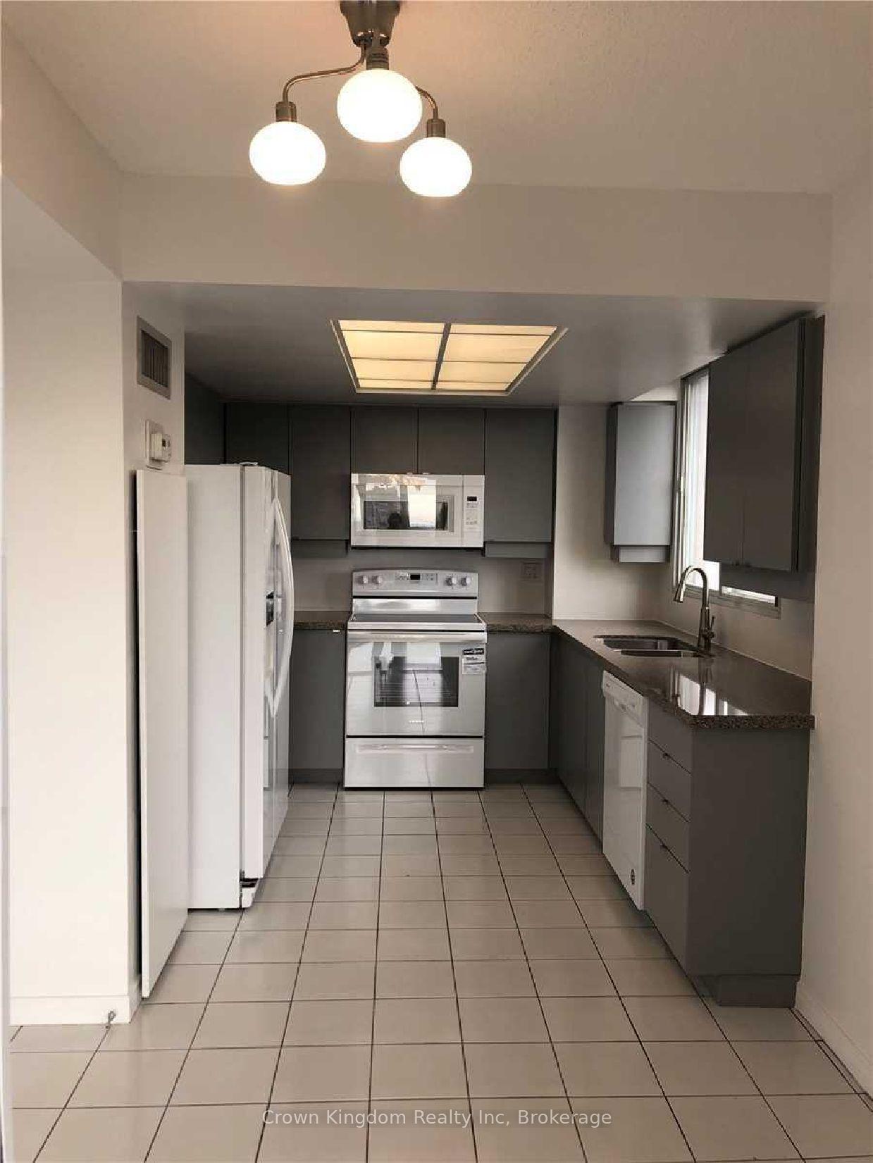 Photo 15 of Unit 1801, 5 Concorde Place, North York, Banbury-Don Mills — HOMEH