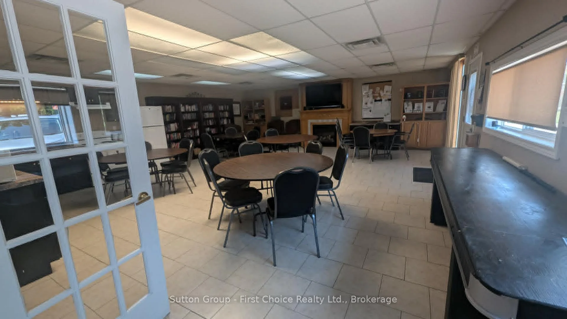 Photo 33 of 1 25 Thames Road, St. Marys — HOMEH