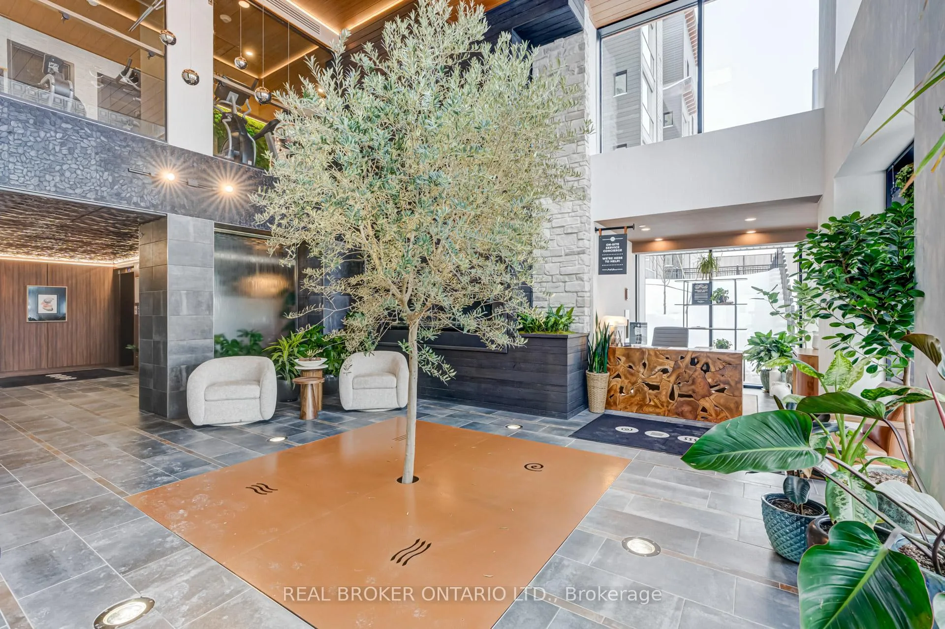 Photo 6 of Unit 413, 15 Kneeshaw Drive S, Barrie, Rural Barrie Southeast — HOMEH