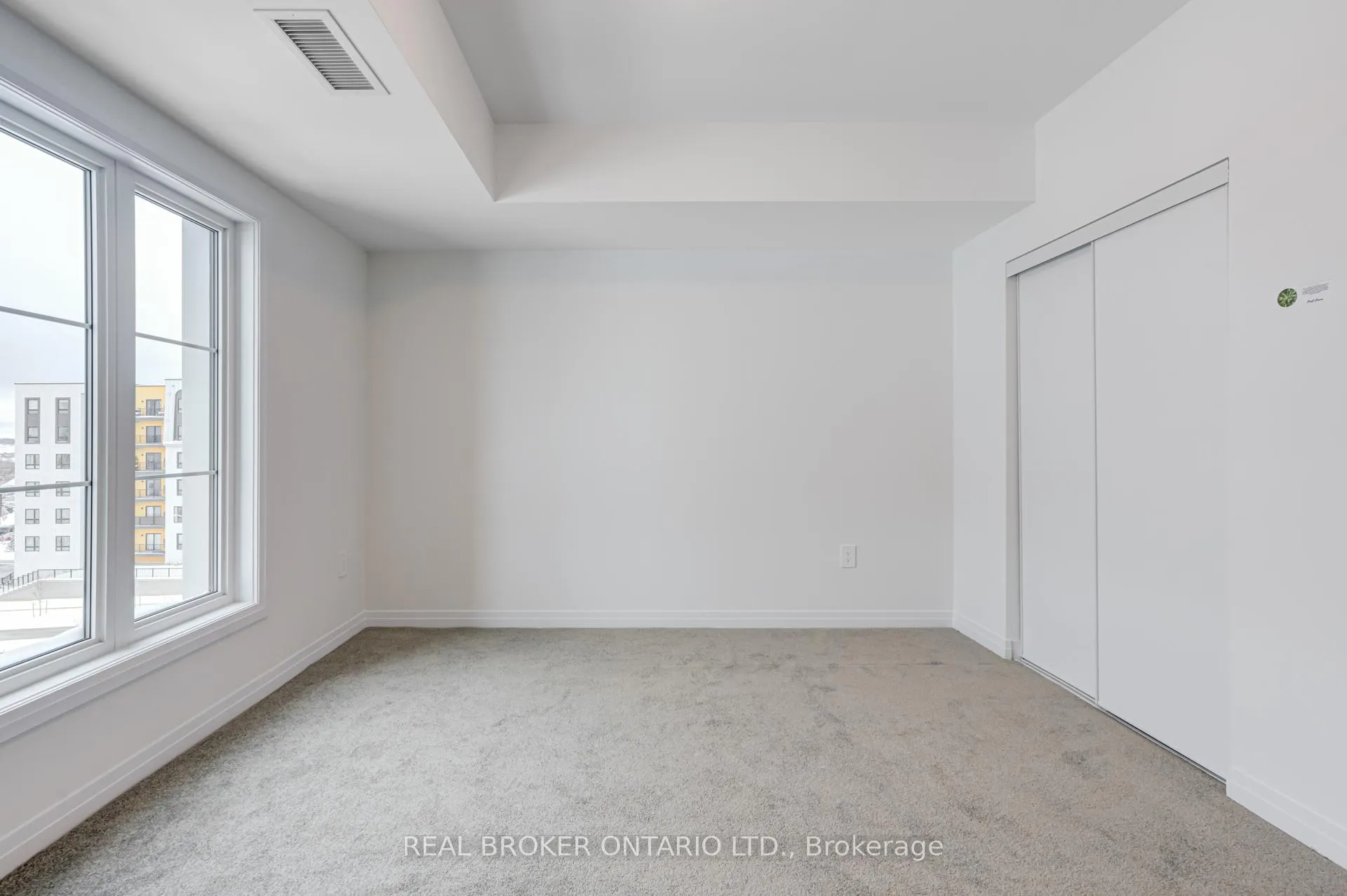 Photo 23 of Unit 413, 15 Kneeshaw Drive S, Barrie, Rural Barrie Southeast — HOMEH