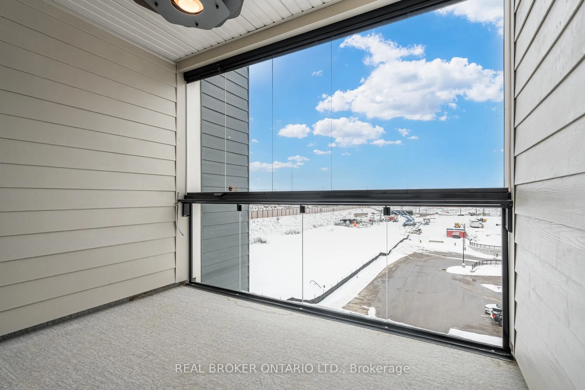 Photo 33 of Unit 413, 15 Kneeshaw Drive S, Barrie, Rural Barrie Southeast — HOMEH