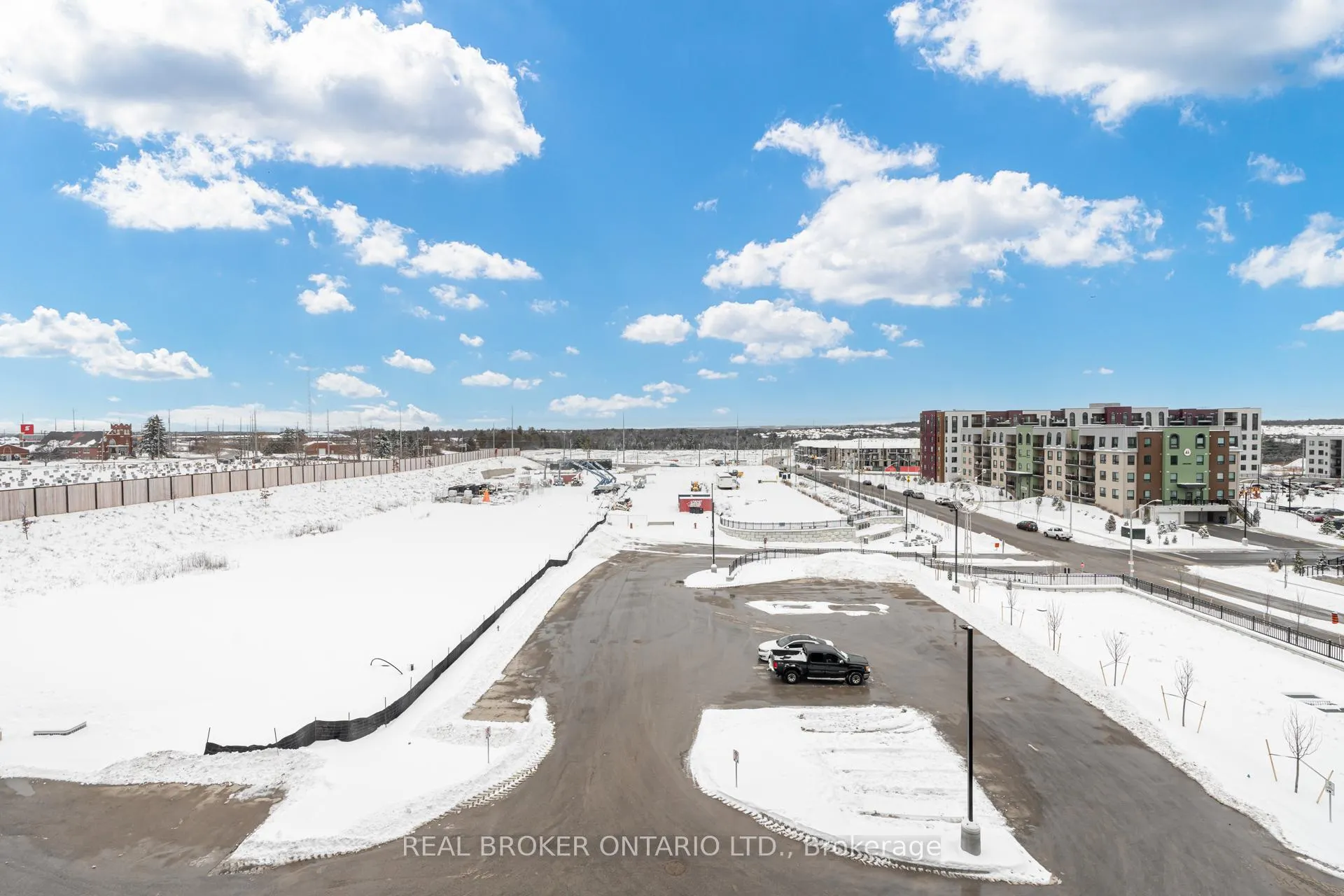 Photo 34 of Unit 413, 15 Kneeshaw Drive S, Barrie, Rural Barrie Southeast — HOMEH