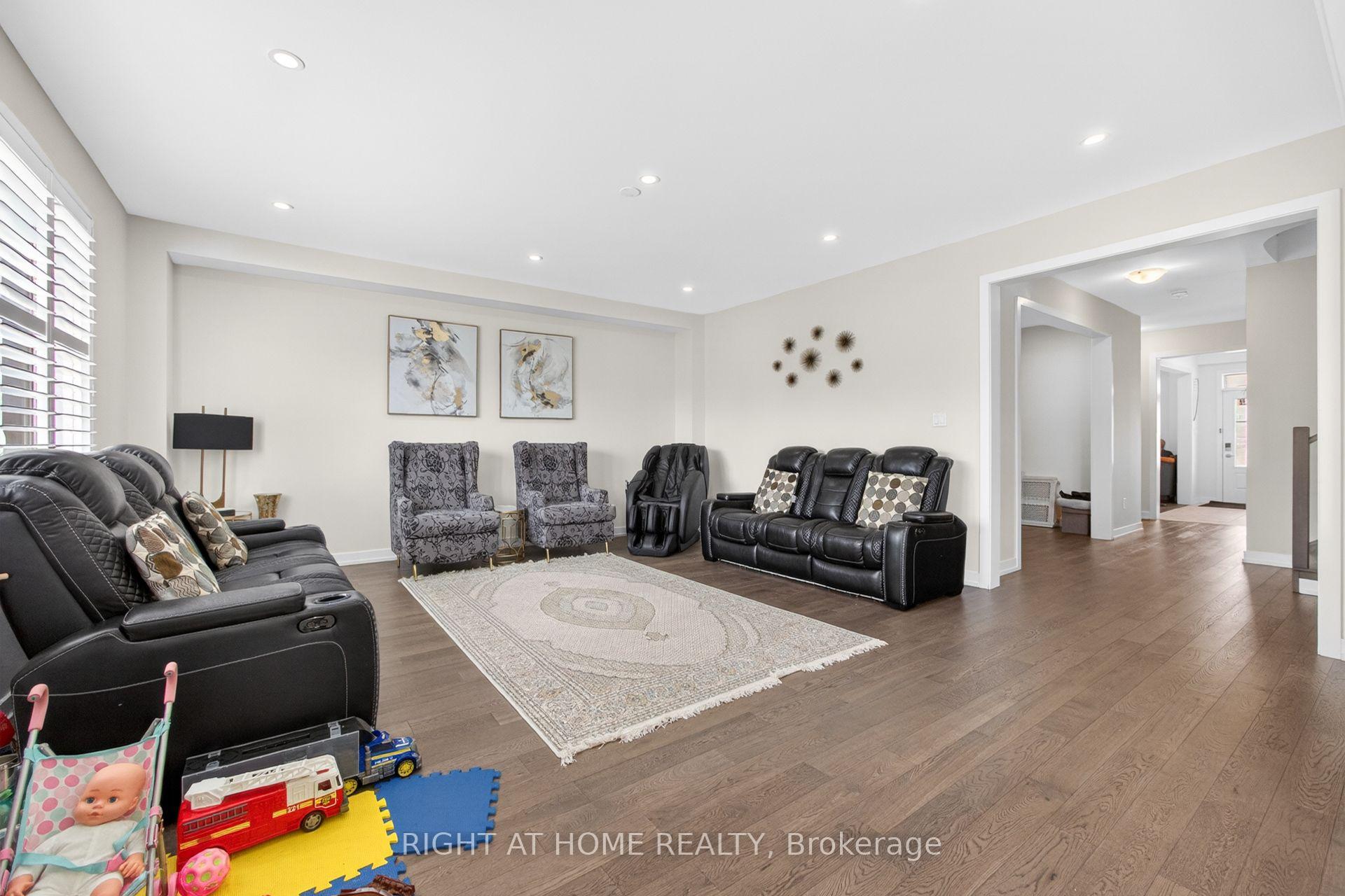 Photo 10 of 91 Monteith Drive, Brantford, Empire South — HOMEH