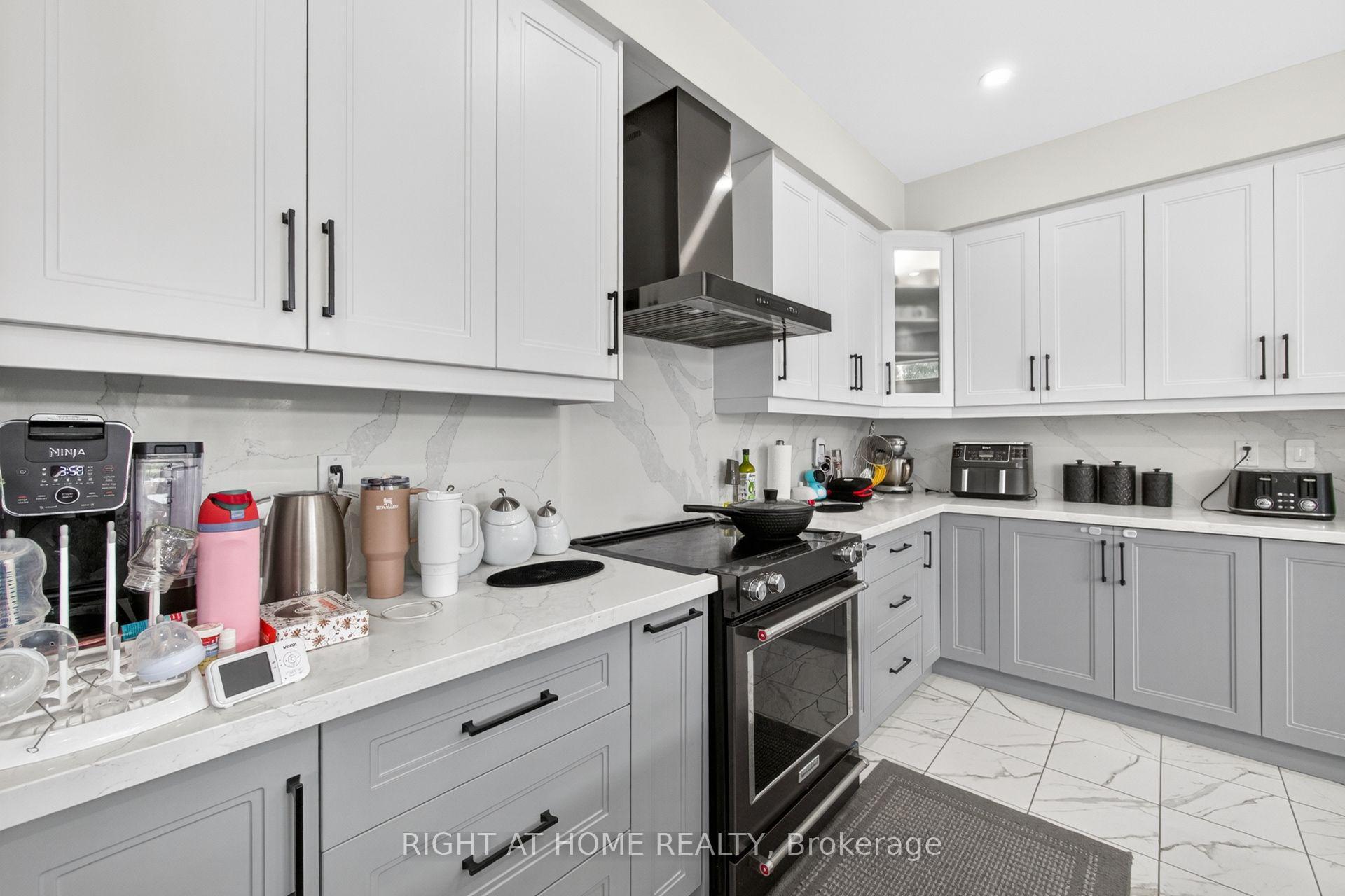 Photo 13 of 91 Monteith Drive, Brantford, Empire South — HOMEH