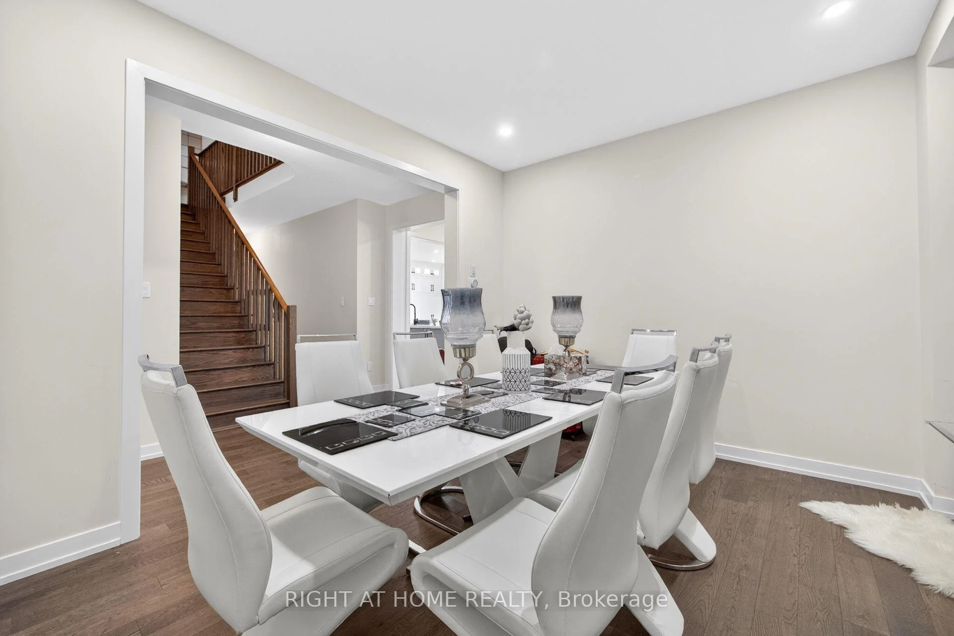 Photo 8 of 91 Monteith Drive, Brantford, Empire South — HOMEH
