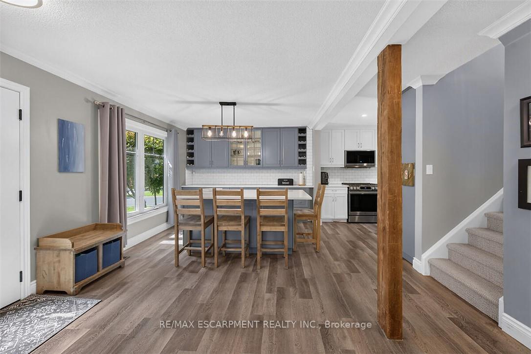 Photo 4 of 181 Central Drive, Hamilton, Ancaster — HOMEH