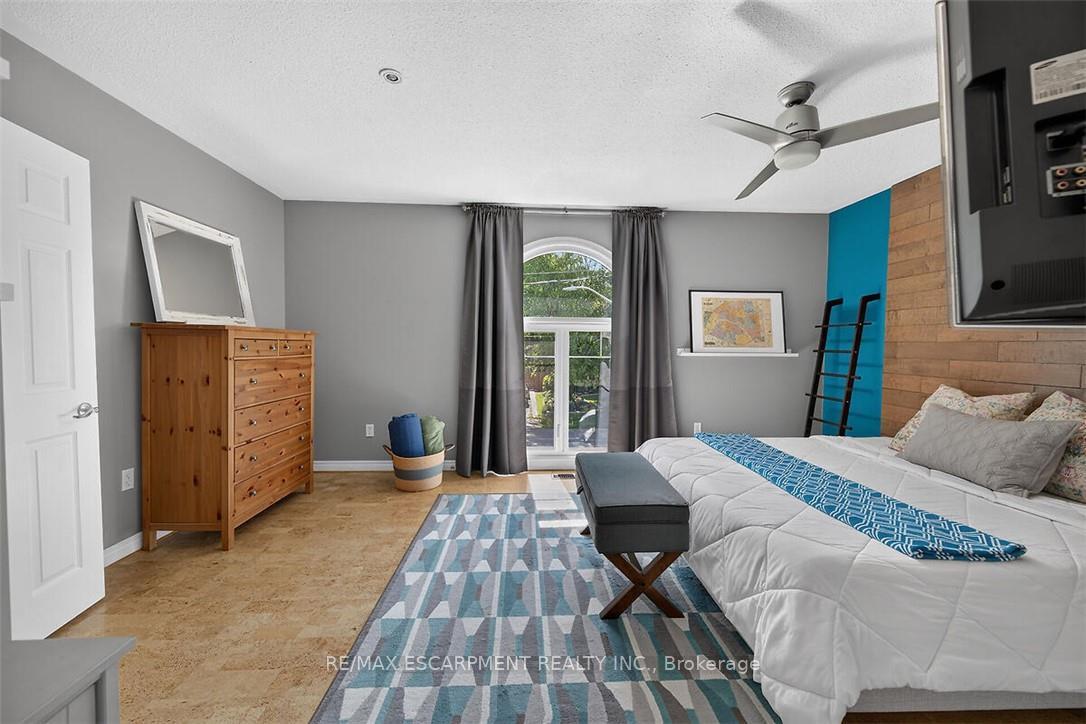 Photo 27 of 181 Central Drive, Hamilton, Ancaster — HOMEH