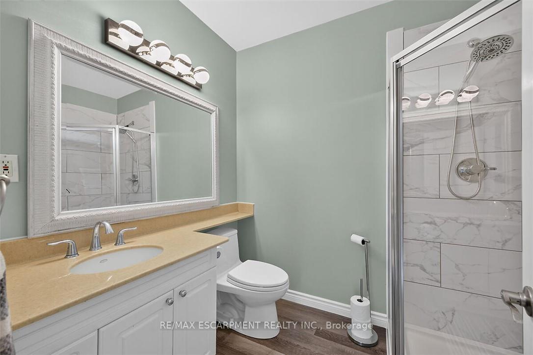 Photo 29 of 181 Central Drive, Hamilton, Ancaster — HOMEH