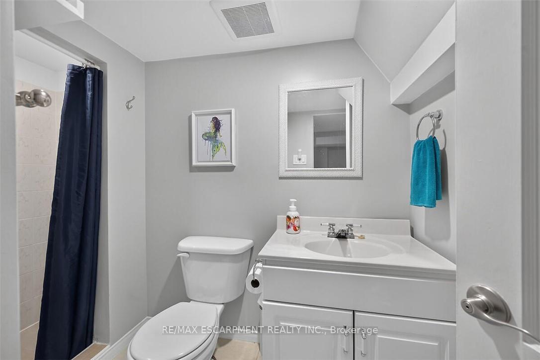 Photo 34 of 181 Central Drive, Hamilton, Ancaster — HOMEH