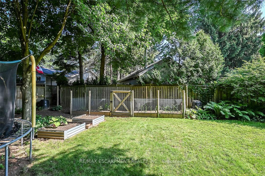 Photo 43 of 181 Central Drive, Hamilton, Ancaster — HOMEH