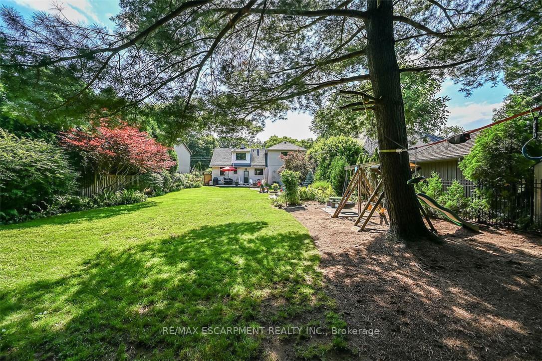 Photo 44 of 181 Central Drive, Hamilton, Ancaster — HOMEH