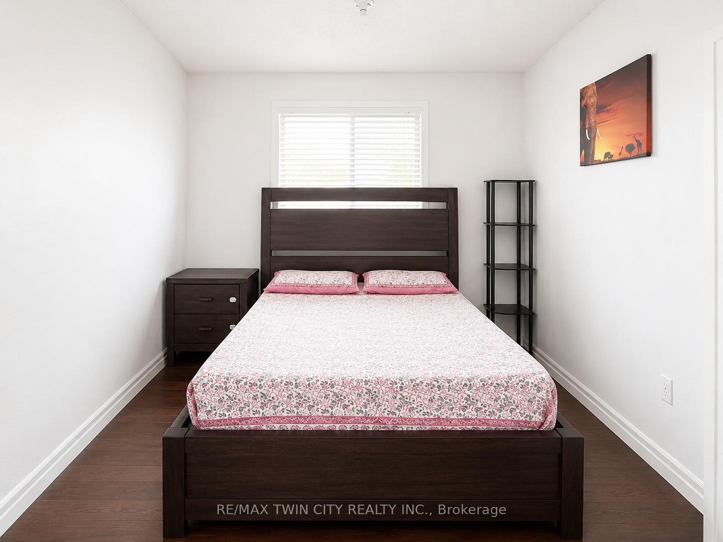 Photo 14 of 212 Colton Circle, Kitchener, Idlewood/Lackner Woods — HOMEH