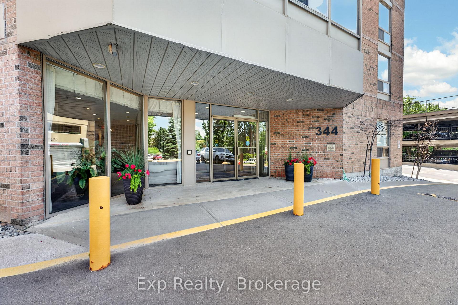 Photo 3 of Unit 305, 344 Front Street, Belleville, Belleville Ward — HOMEH