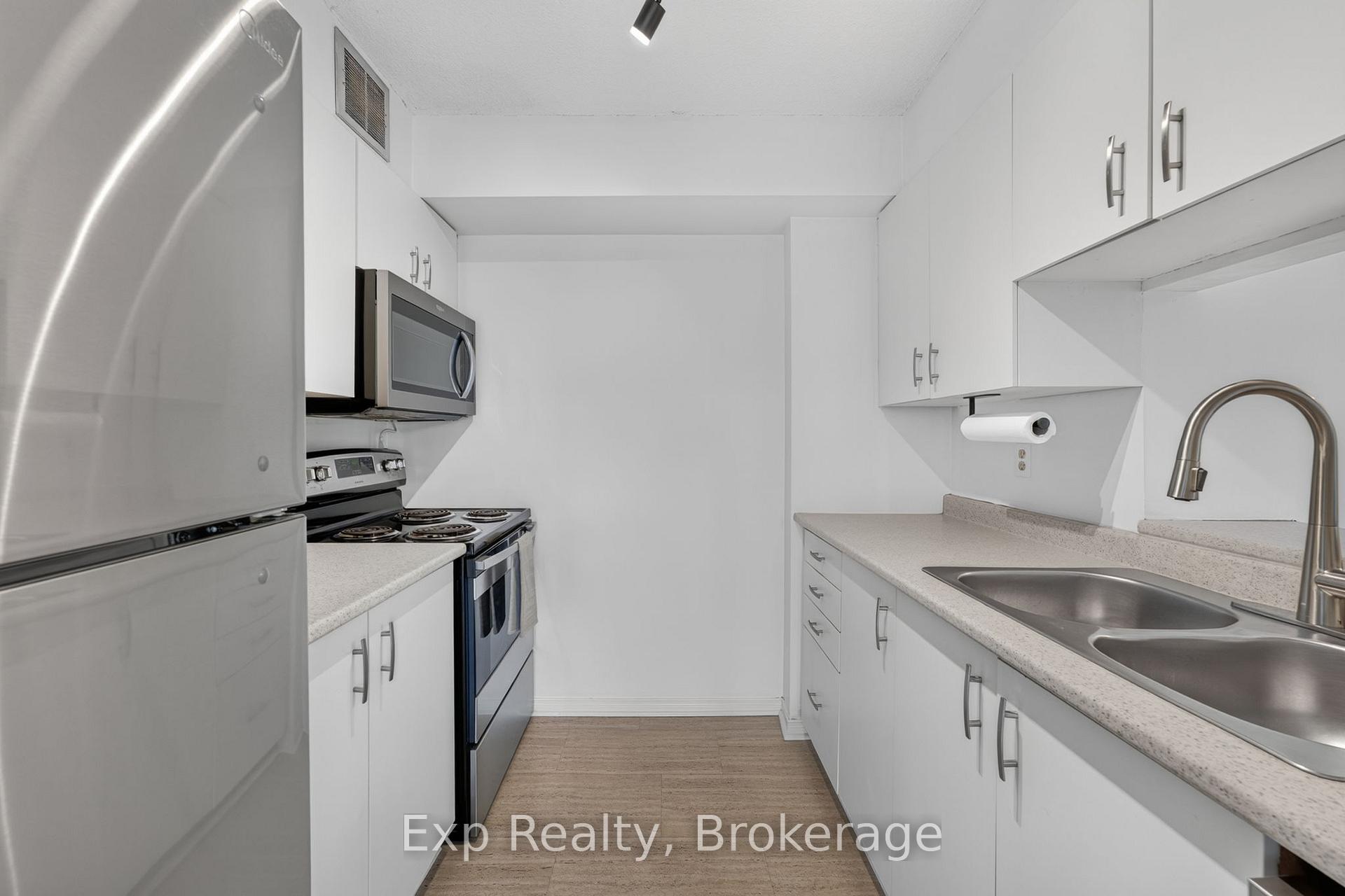 Photo 12 of Unit 305, 344 Front Street, Belleville, Belleville Ward — HOMEH