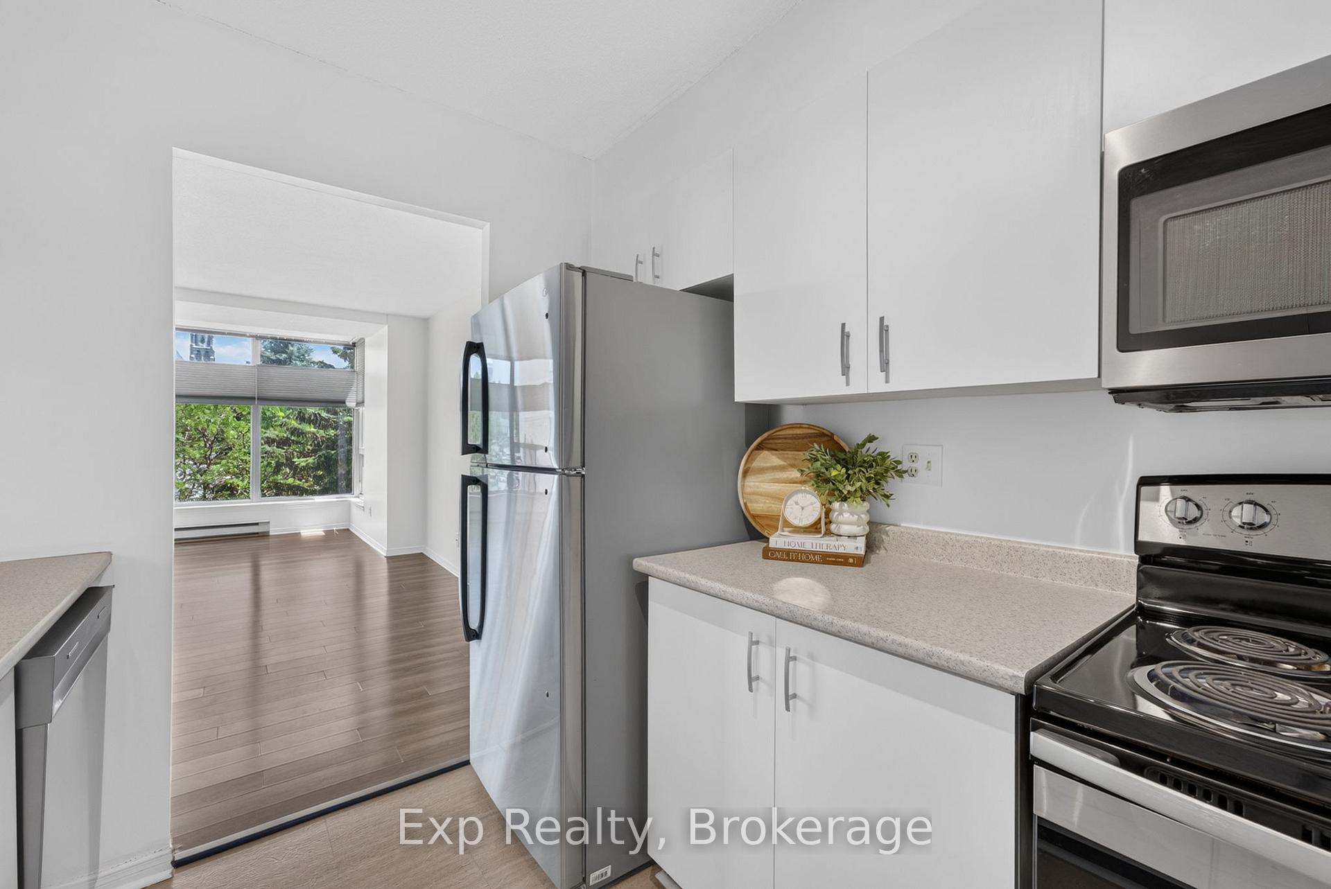 Photo 15 of Unit 305, 344 Front Street, Belleville, Belleville Ward — HOMEH