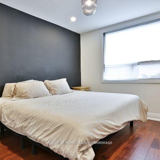 Photo 16 of 43 Kingston Road, Toronto, The Beaches — HOMEH