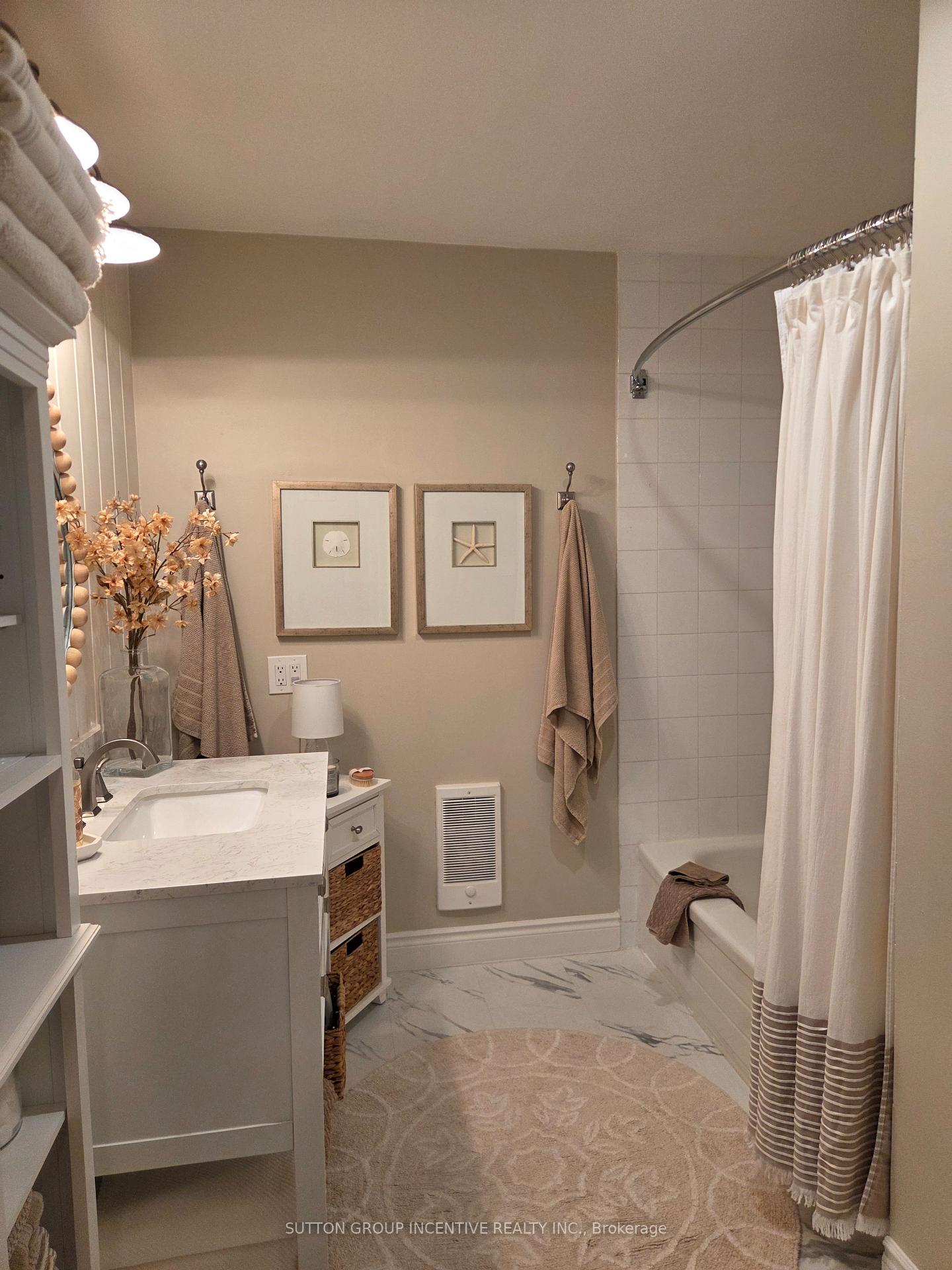Photo 14 of Unit 204, 166 Owen Street, Barrie, Wellington — HOMEH