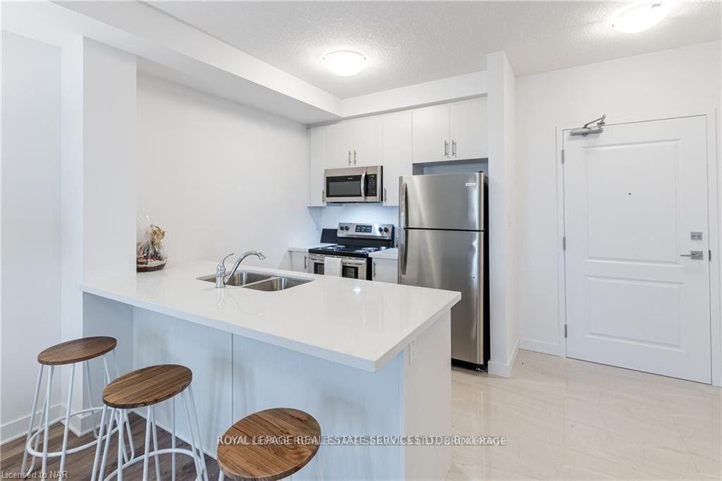Photo 6 of Unit 616, 101 Shoreview Place, Hamilton, Lakeshore — HOMEH