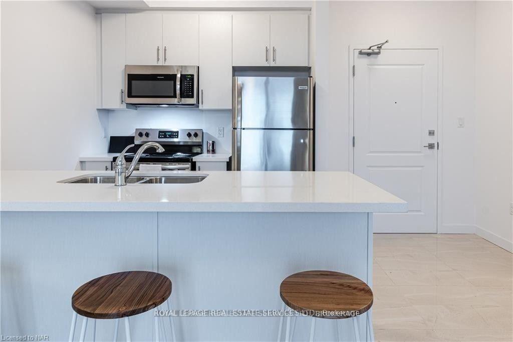 Photo 7 of Unit 616, 101 Shoreview Place, Hamilton, Lakeshore — HOMEH