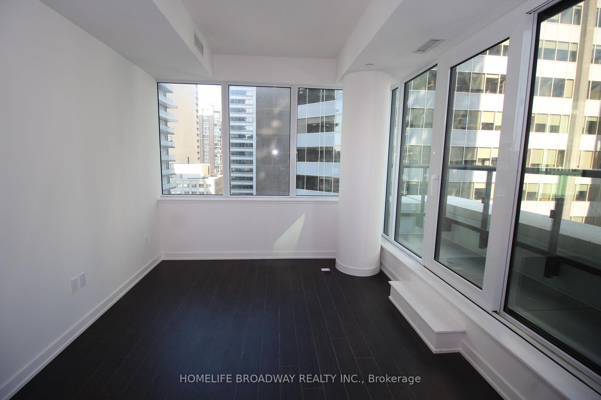 Photo 3 of Unit 1204, 238 Simcoe Street, Toronto, Kensington-Chinatown — HOMEH