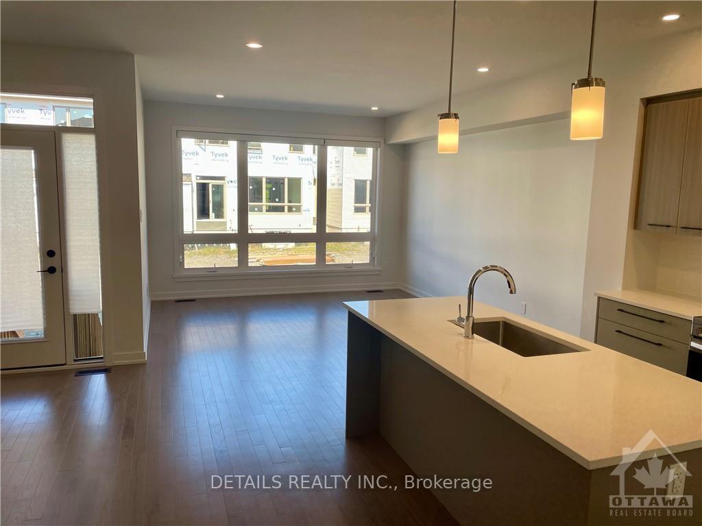 Photo 4 of 370 Walden Drive, Ottawa, Kanata - Kanata Lakes/Heritage Hills — HOMEH