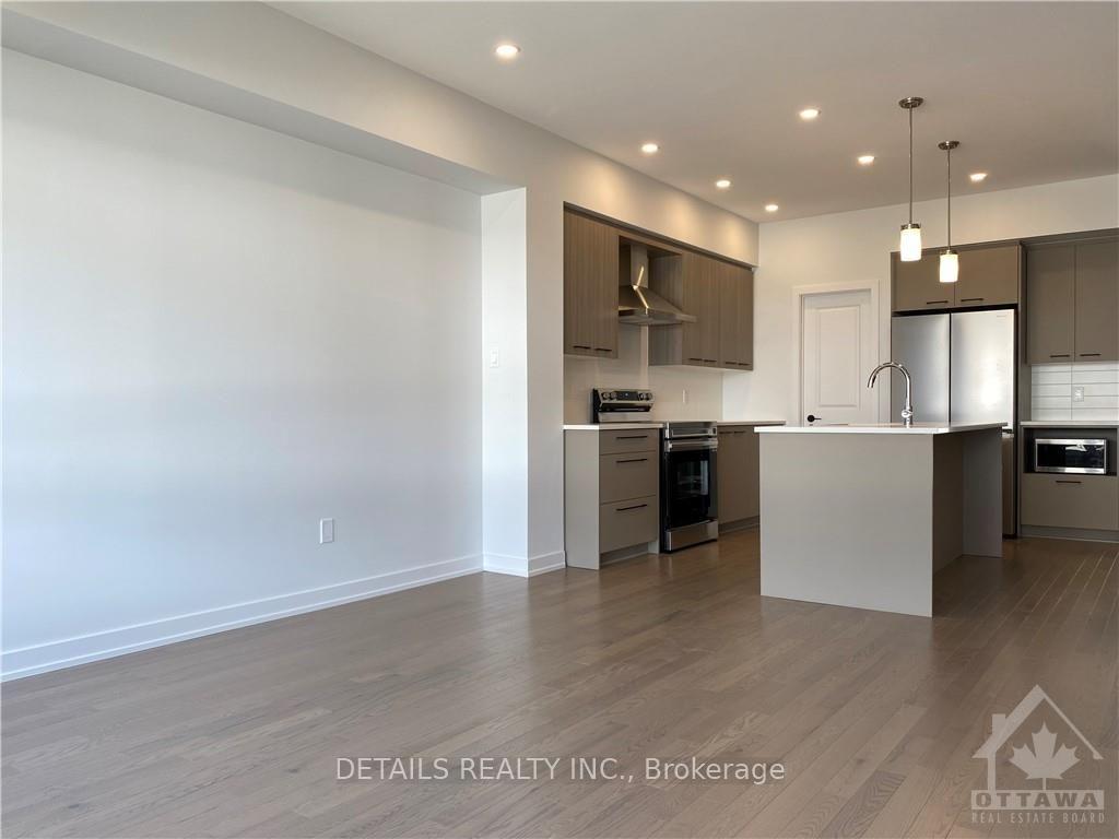 Photo 7 of 370 Walden Drive, Ottawa, Kanata - Kanata Lakes/Heritage Hills — HOMEH