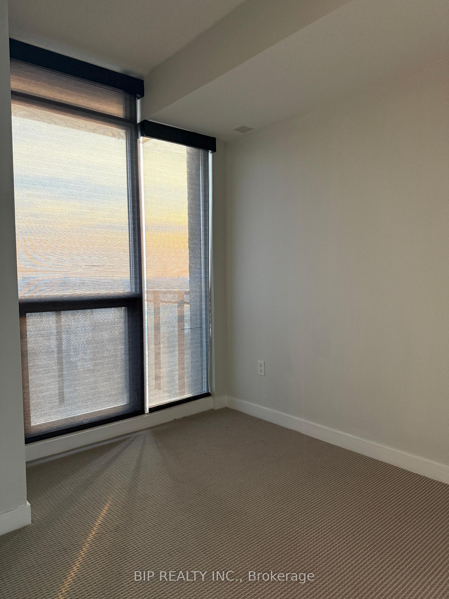 Photo 8 of Unit 3308, 25 Capreol Court, Toronto, Waterfront Communities — HOMEH