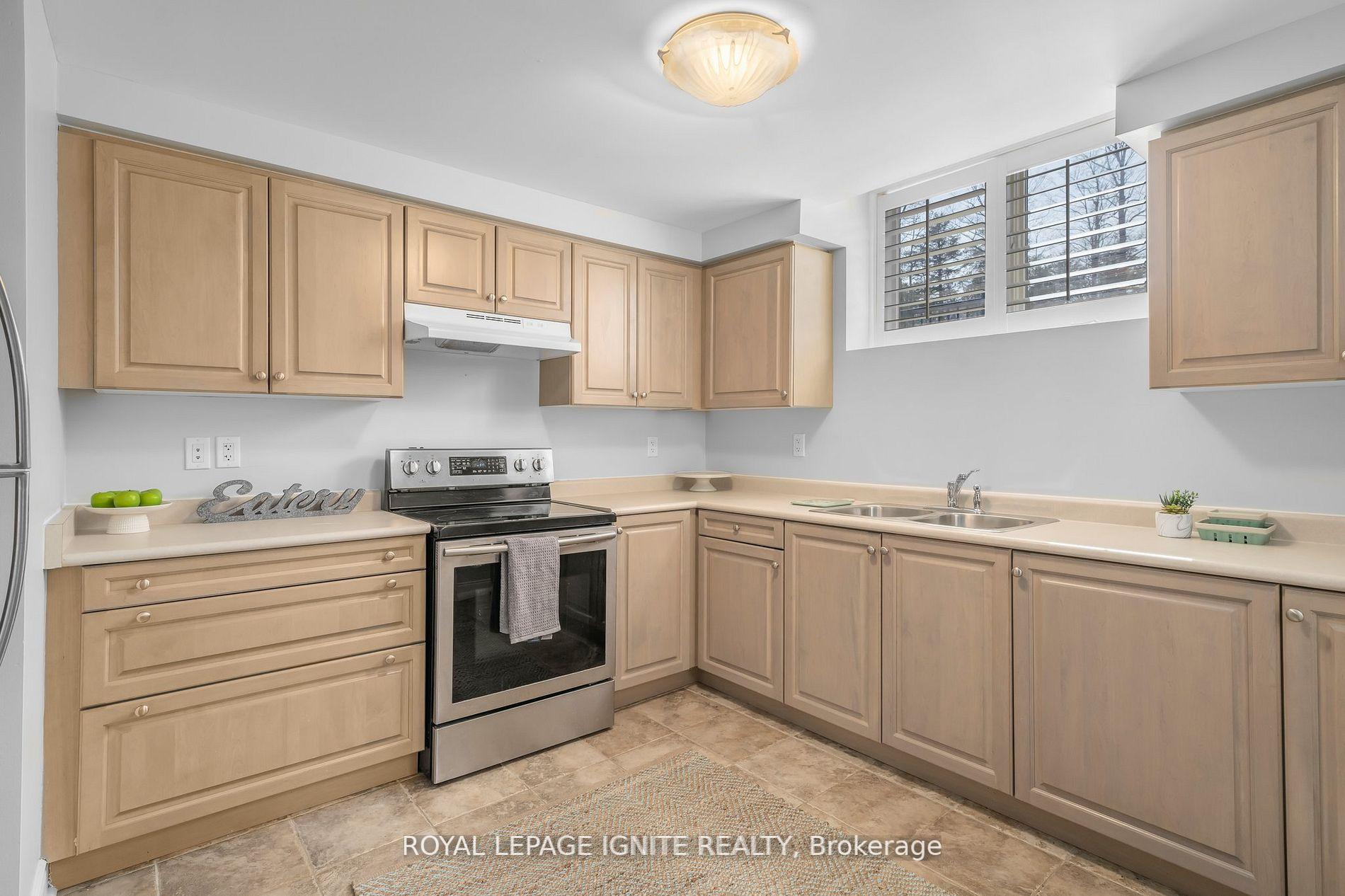 Photo 5 of Unit Bsmt, 707 Sunbird Trail, Pickering, Amberlea — HOMEH