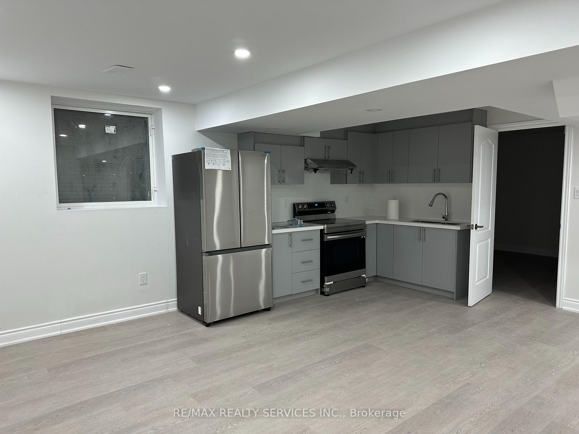 Photo 1 of Unit Basement, 27 Roulette Crescent, Brampton, Northwest Brampton — HOMEH