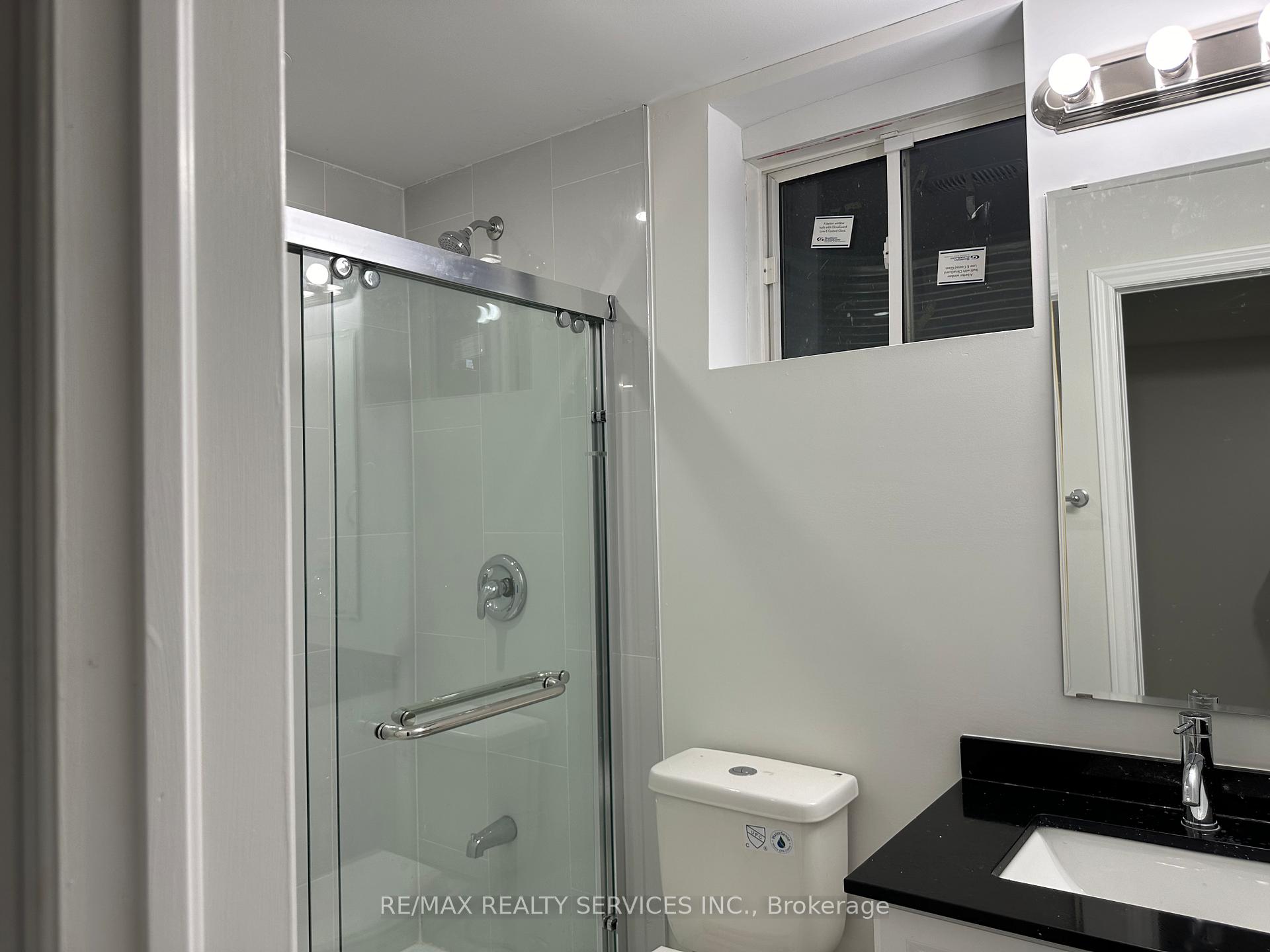 Photo 9 of Unit Basement, 27 Roulette Crescent, Brampton, Northwest Brampton — HOMEH