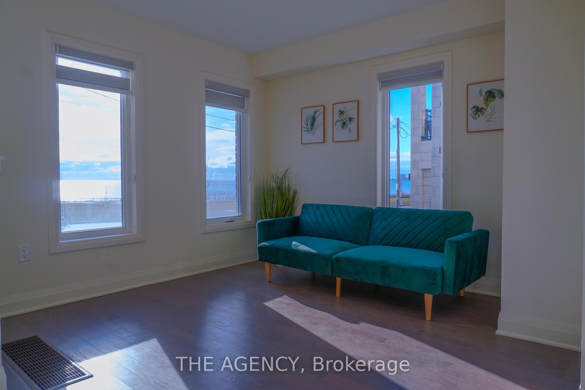 Photo 4 of 567 Port Darlington Road, Clarington, Bowmanville — HOMEH