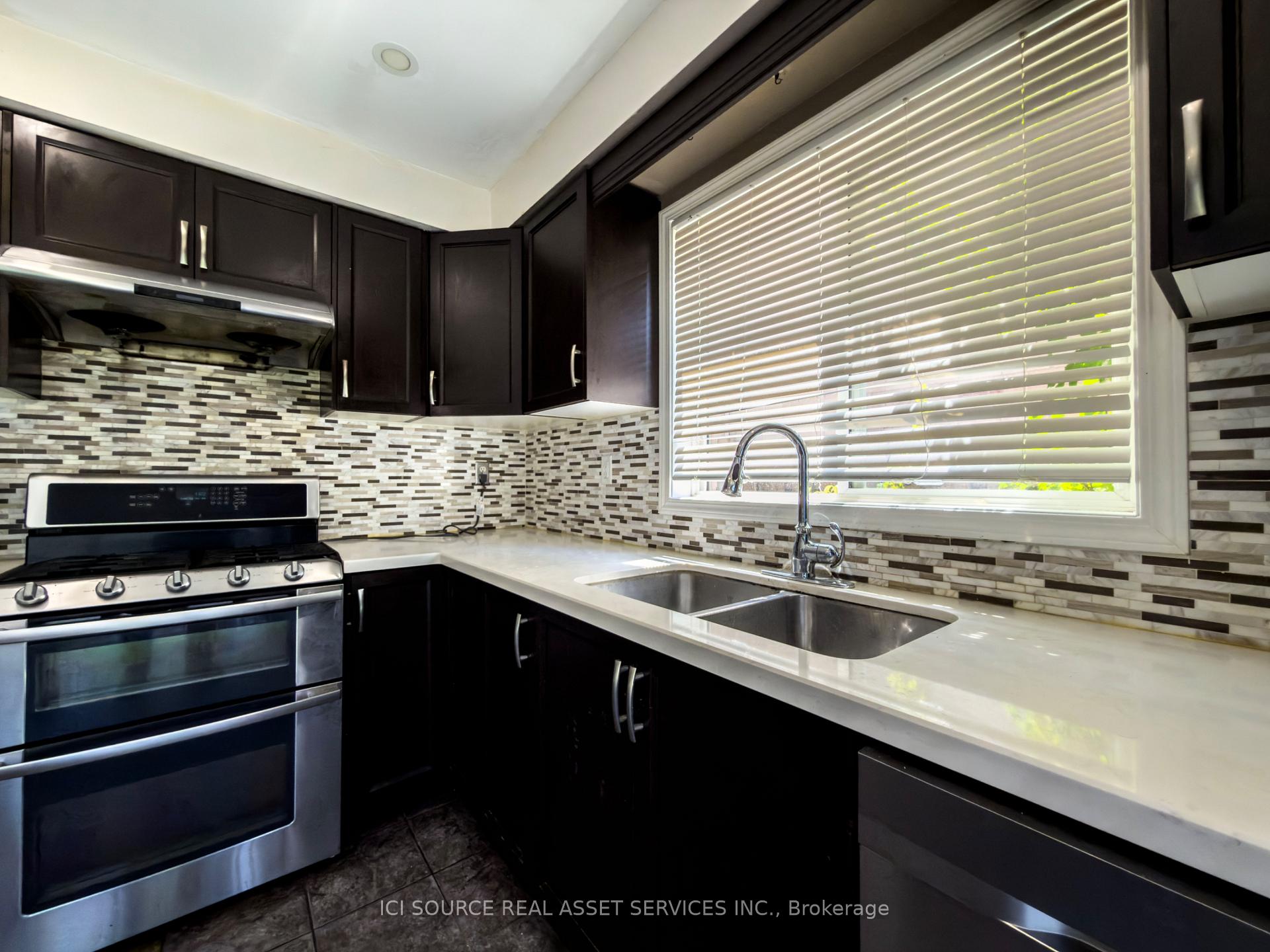 Photo 21 of 1573 Evans Terrace, Milton, Clarke — HOMEH