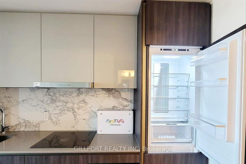 Photo 12 of Unit 2808, 8 Interchange Way, Vaughan, Vaughan Corporate Centre — HOMEH