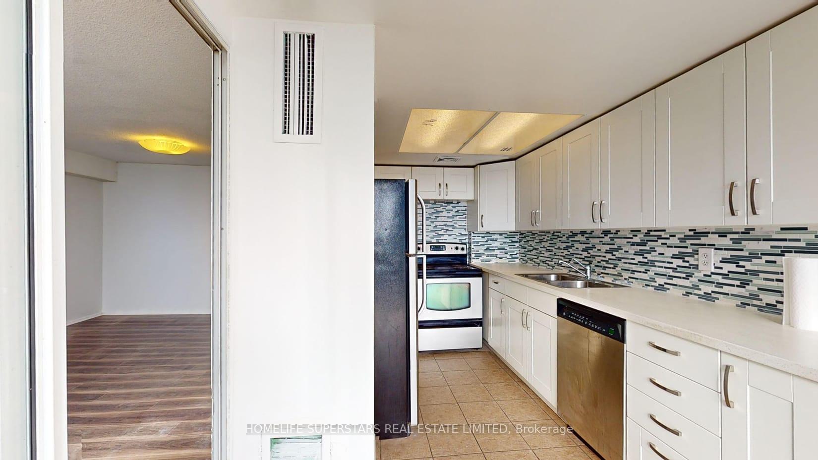 Photo 17 of Unit 1204, 10 Markbrook Lane, Etobicoke, Mount Olive-Silverstone-Jamestown — HOMEH