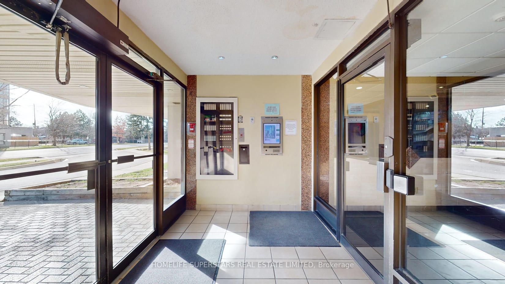 Photo 22 of Unit 1204, 10 Markbrook Lane, Etobicoke, Mount Olive-Silverstone-Jamestown — HOMEH
