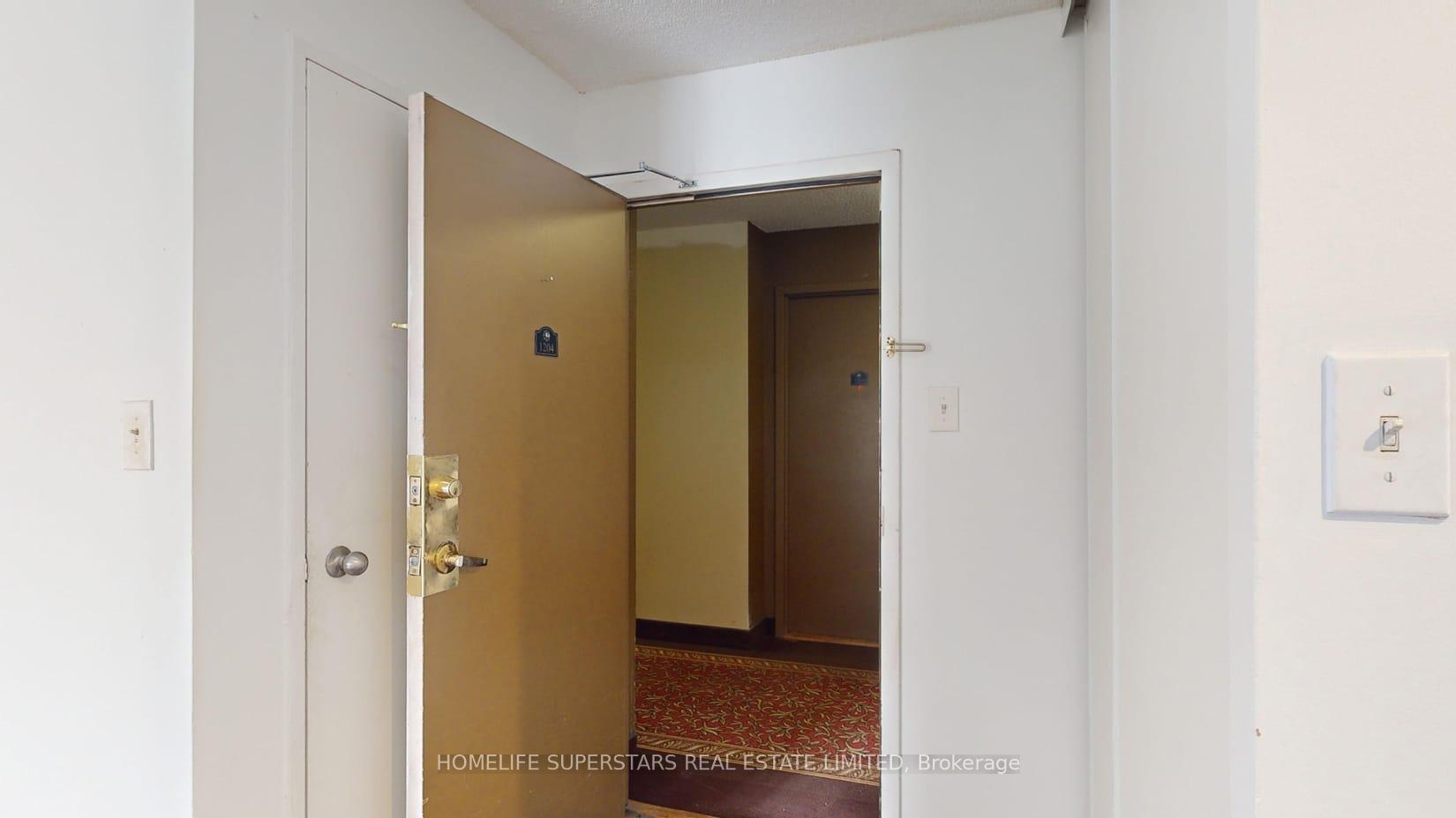 Photo 26 of Unit 1204, 10 Markbrook Lane, Etobicoke, Mount Olive-Silverstone-Jamestown — HOMEH