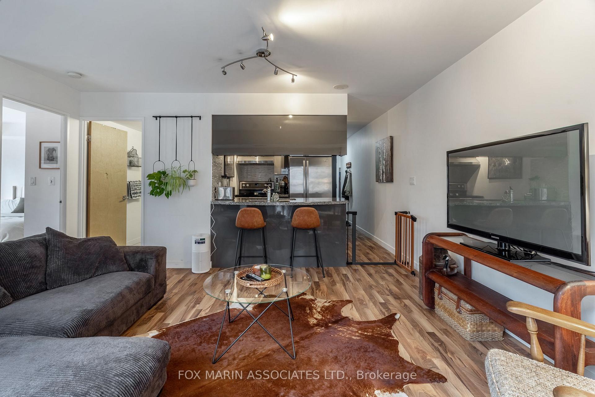 Front of Unit 207, 1005 King Street W