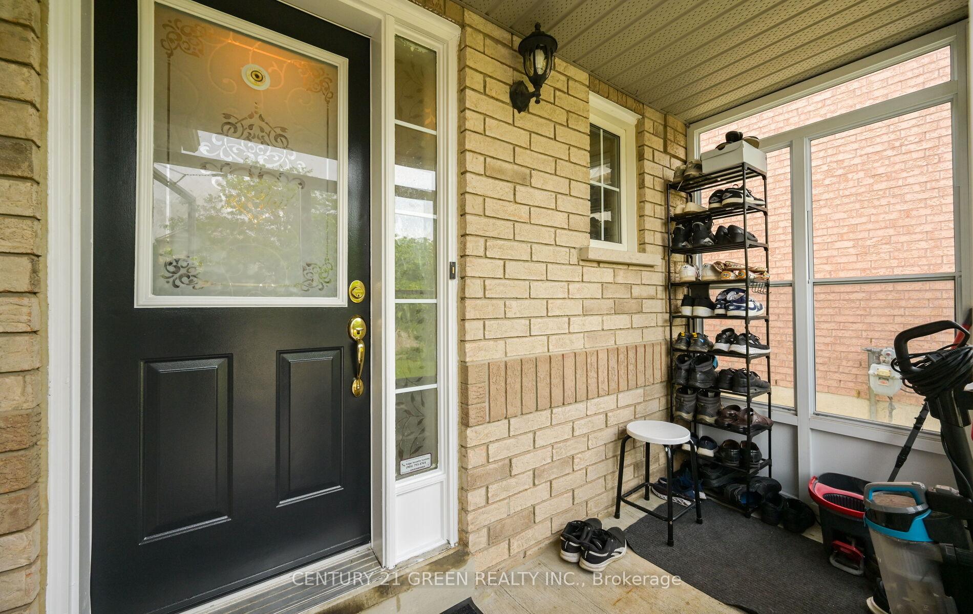 Photo 6 of 9 Weatherell Drive, Brampton, Fletcher's Meadow — HOMEH