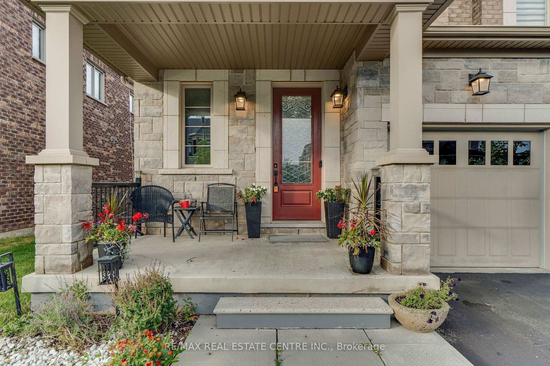 Photo 6 of 1319 Britton Crescent, Milton, Ford — HOMEH
