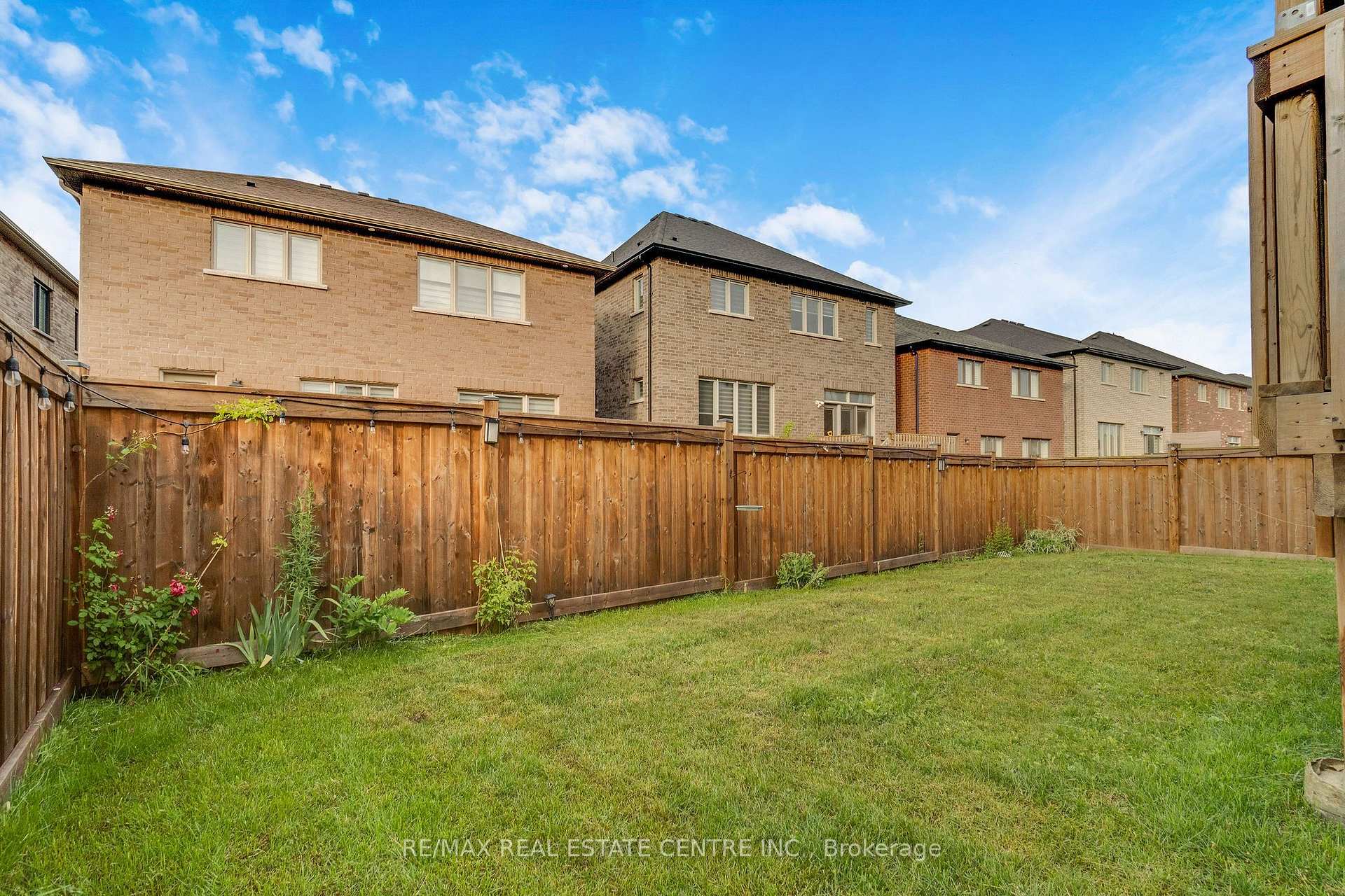 Photo 49 of 1319 Britton Crescent, Milton, Ford — HOMEH