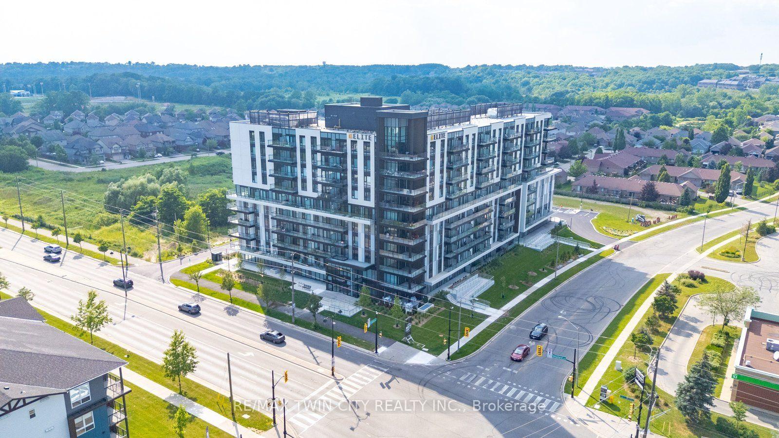 Front of Unit Unit #323, 575 Conklin Road