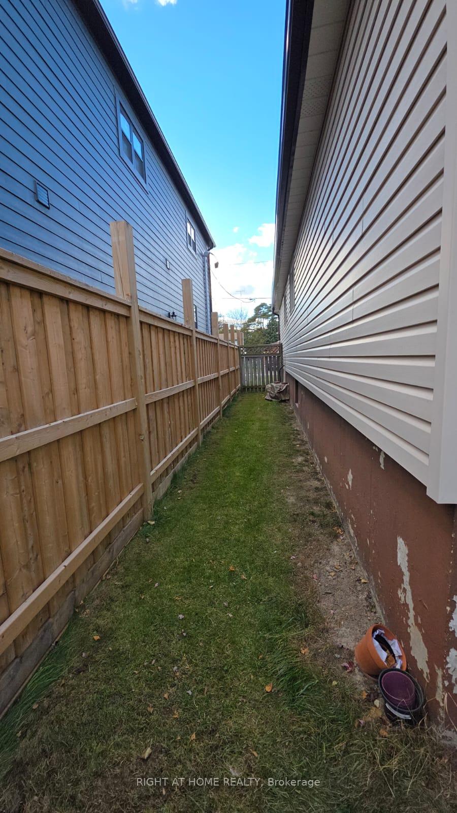 Photo 39 of 783 Oliva Street, Pickering, West Shore — HOMEH