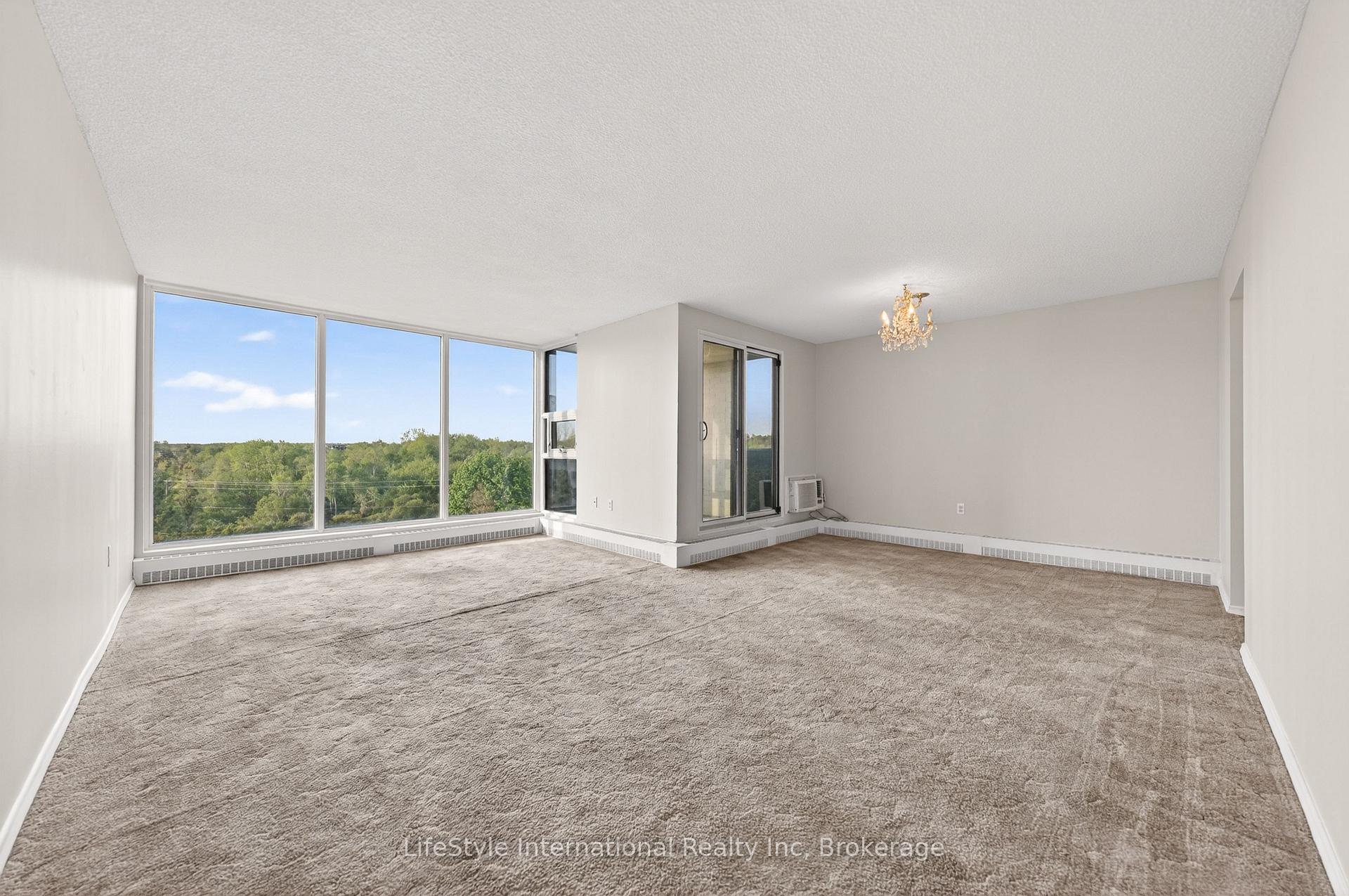 Photo 1 of Unit 512, 19 Woodlawn Road E, Guelph, Riverside Park — HOMEH