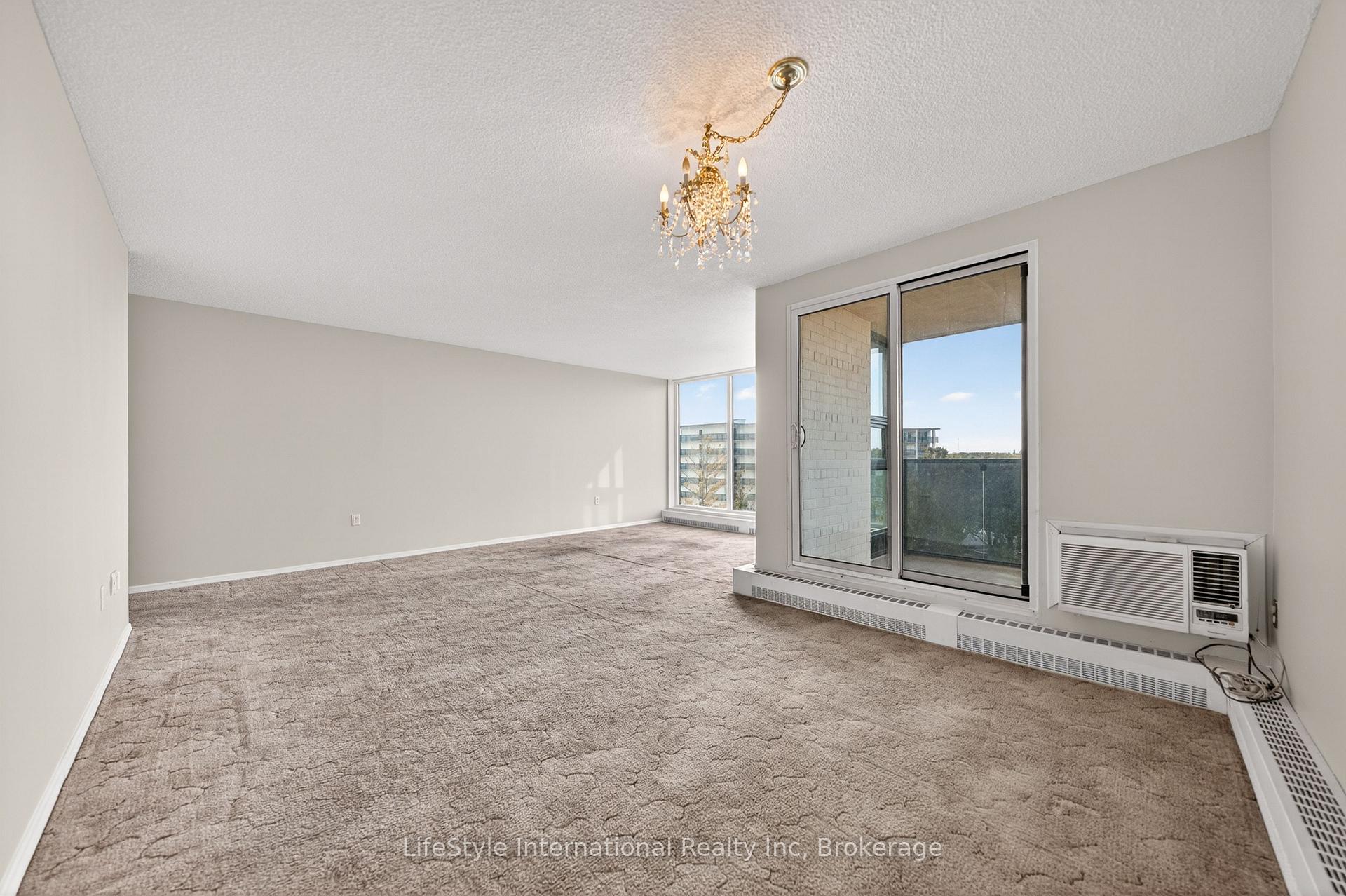 Photo 15 of Unit 512, 19 Woodlawn Road E, Guelph, Riverside Park — HOMEH