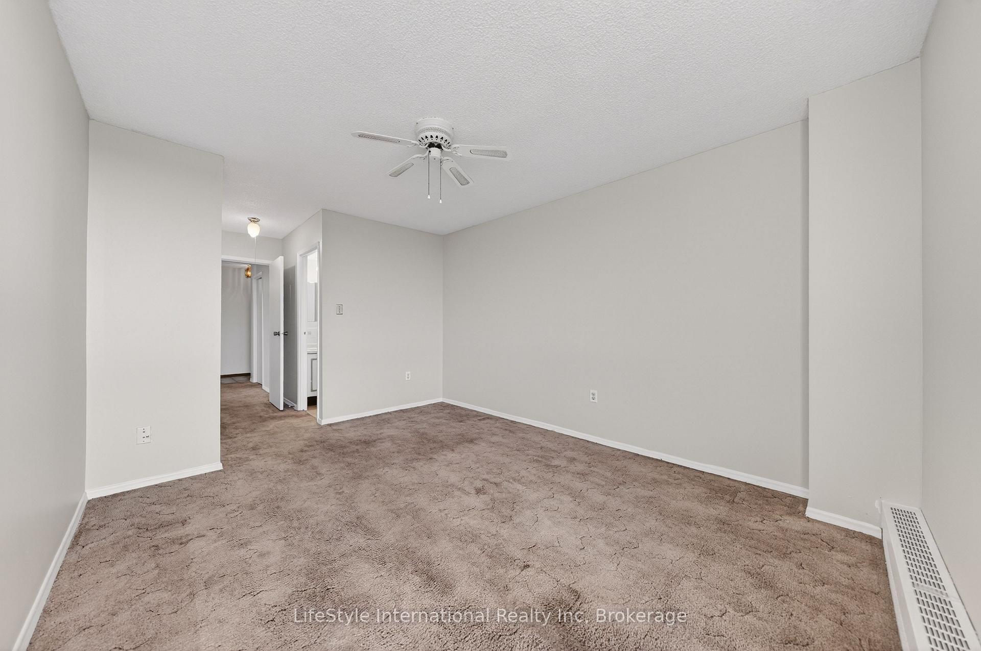 Photo 32 of Unit 512, 19 Woodlawn Road E, Guelph, Riverside Park — HOMEH
