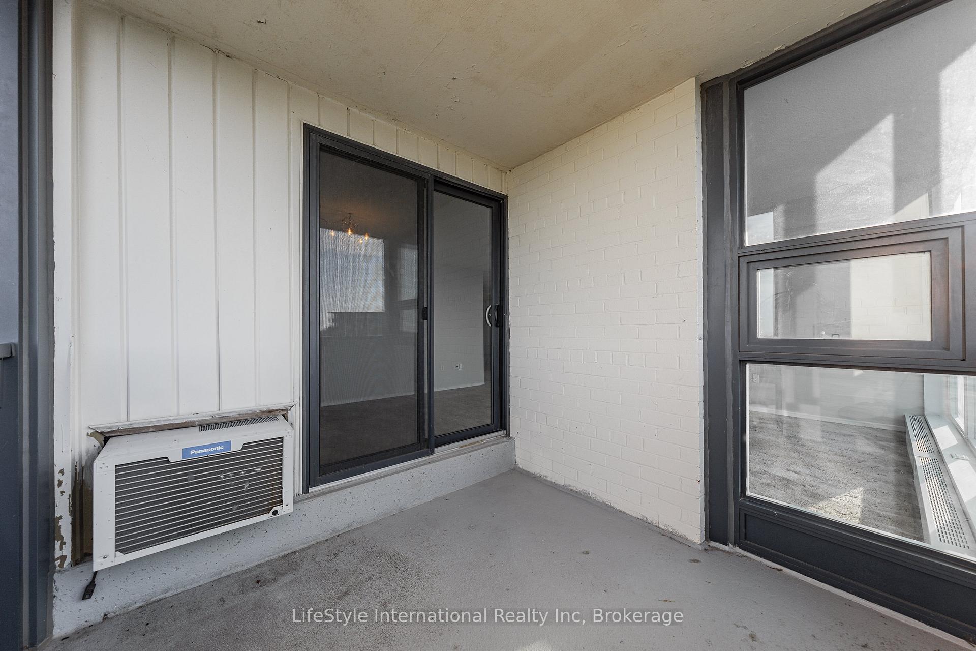 Photo 38 of Unit 512, 19 Woodlawn Road E, Guelph, Riverside Park — HOMEH