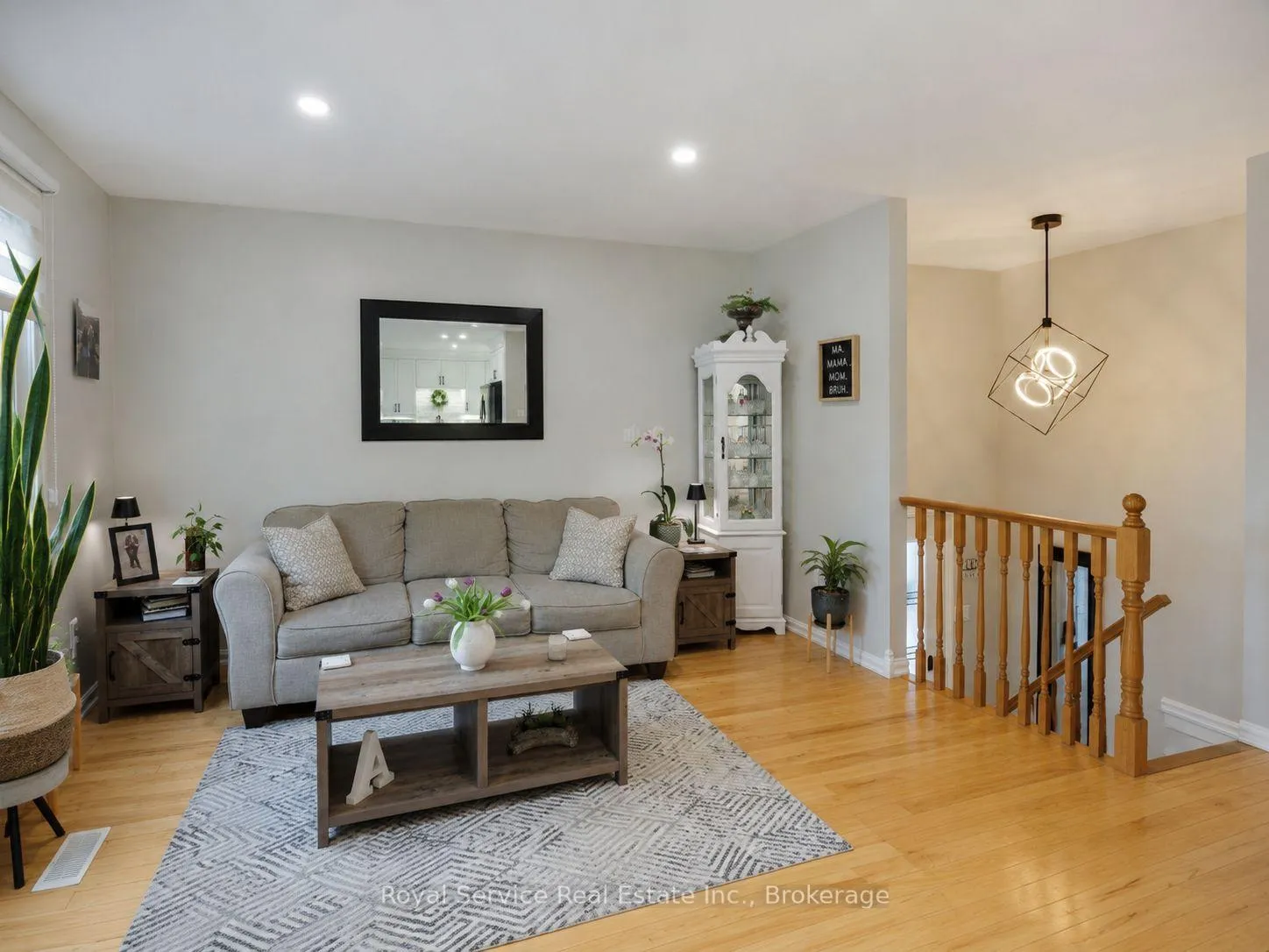 Photo 17 of 900 Stewart Drive, Peterborough, Ashburnham Ward 4 — HOMEH
