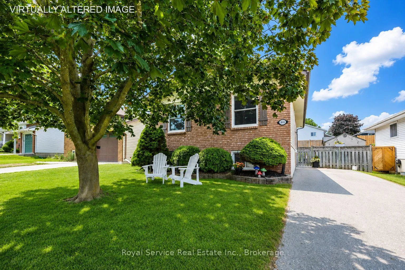 Photo 2 of 900 Stewart Drive, Peterborough, Ashburnham Ward 4 — HOMEH