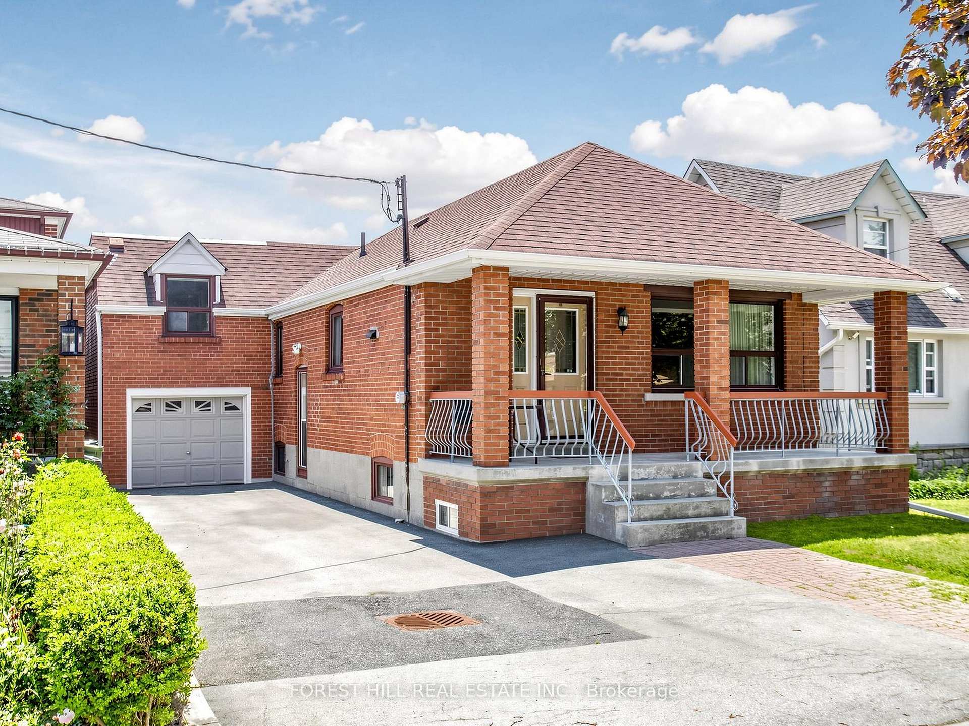 Photo 1 of 25 Cartwright Avenue, North York, Yorkdale-Glen Park — HOMEH