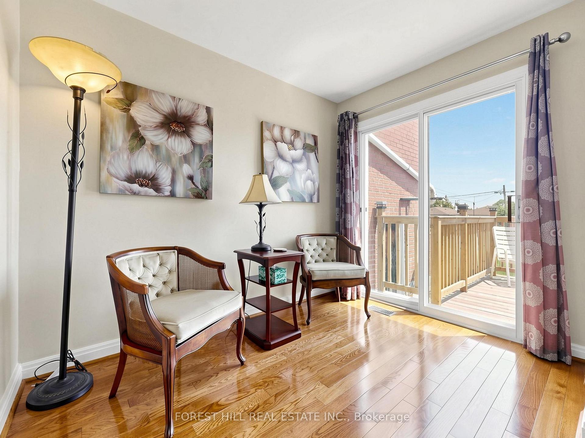 Photo 10 of 25 Cartwright Avenue, North York, Yorkdale-Glen Park — HOMEH